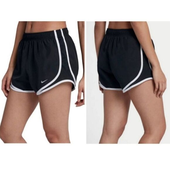 Nike Dri-Fit Black & White Shorts (S) - Picture 1 of 6